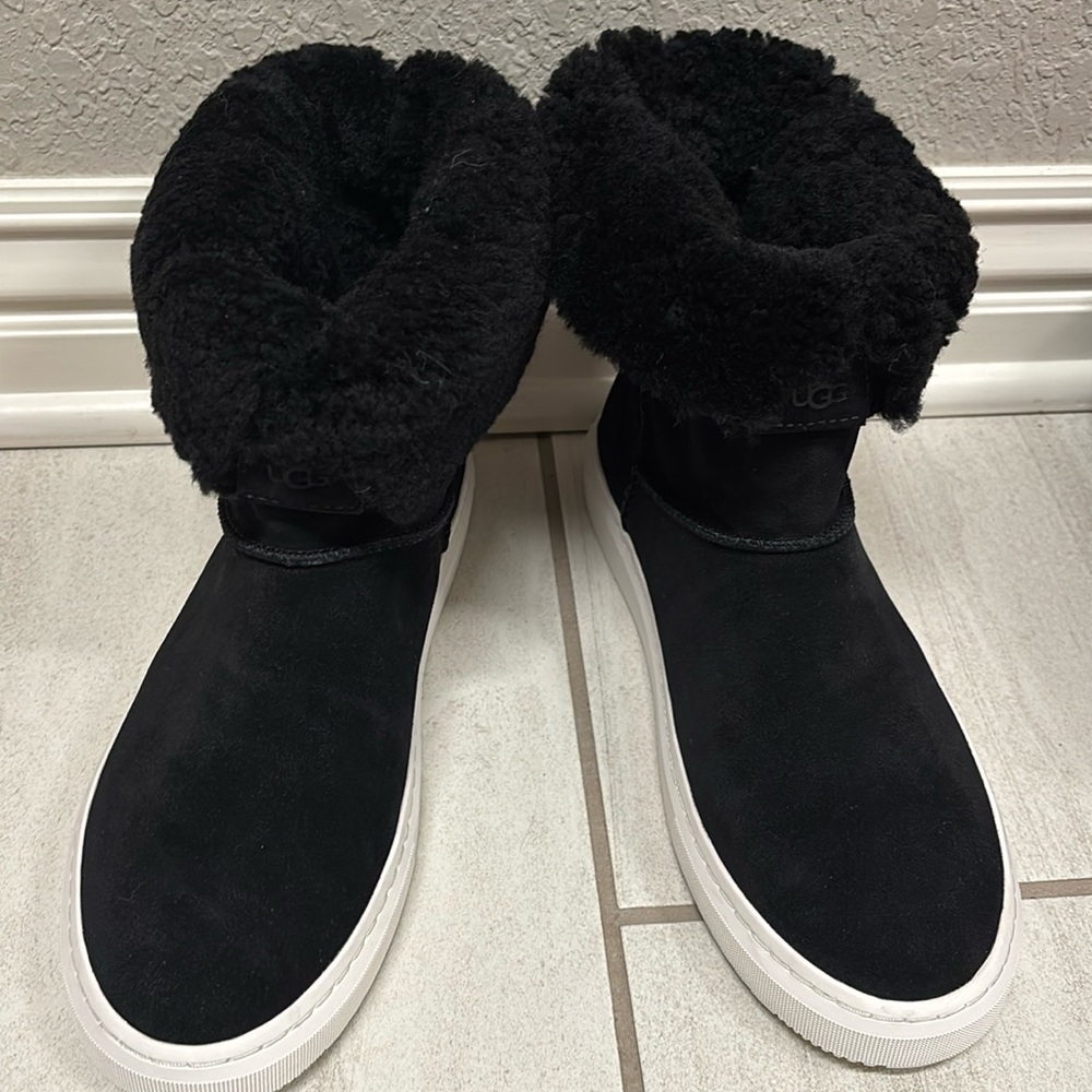 UGG cuffable boot